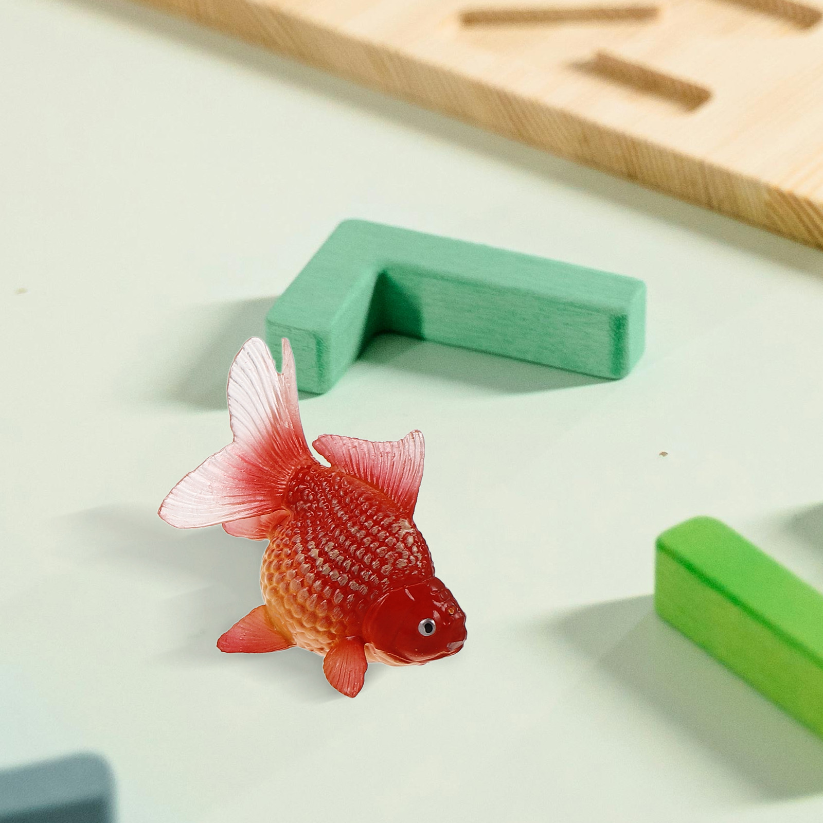 Fish Aquarium Home - 4個入りリアルなフローティングアクアリウムデコレーション人工鯉魚、淡水・海水タンク、オーシャンテーマ、家庭・オフィス装飾用