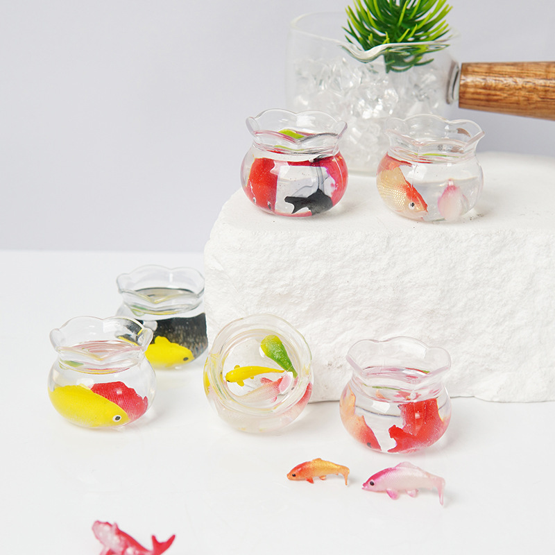 模擬プラスチック透明ミニレース花瓶モデルおもちゃの家ミニ家具 - Aquarium Fish Cichlid のレビューと価格