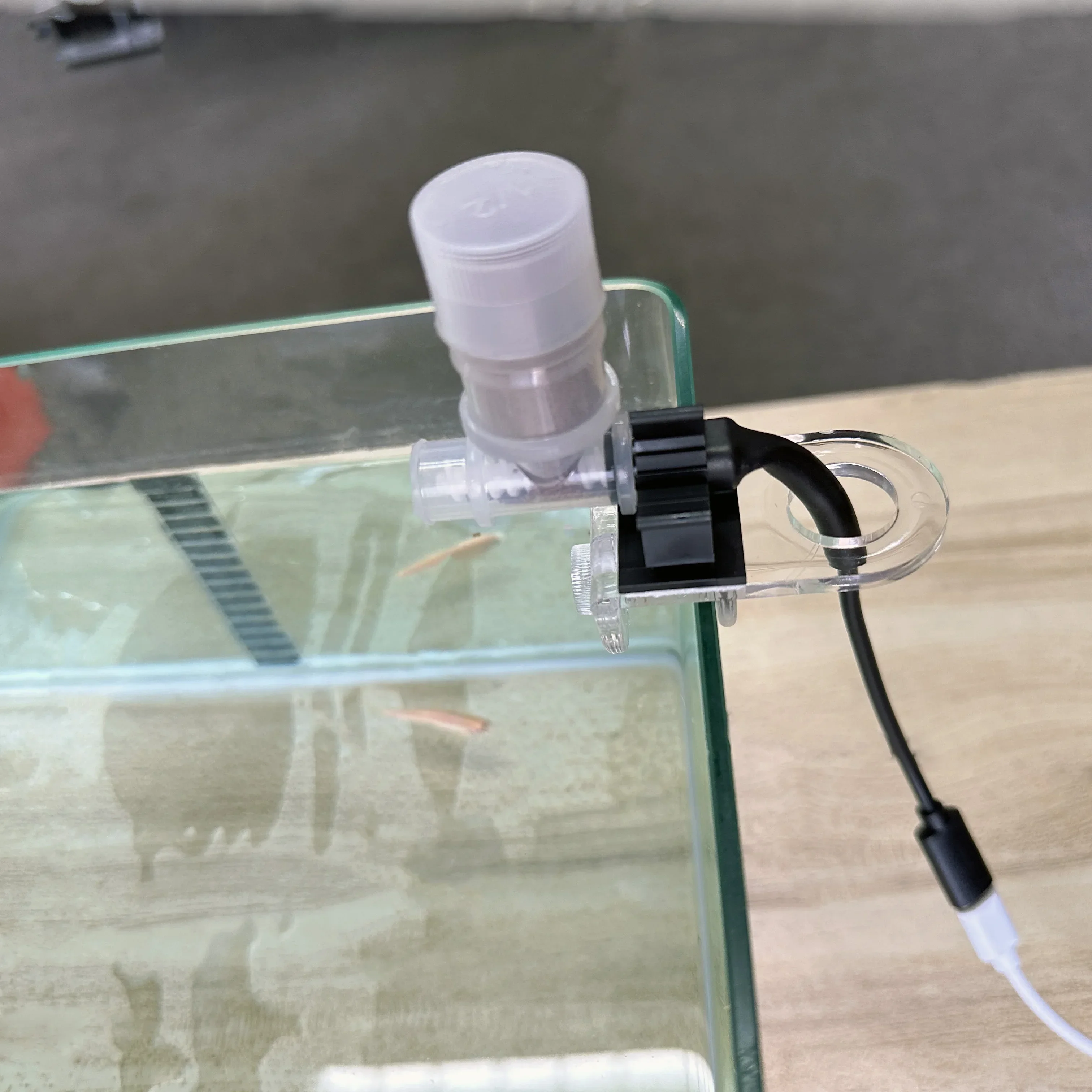 最高の自動魚フィーダー - 水族館用 WiFi スマートフィ - Aquarium Fish Feeder Automatic のレビューと価格
